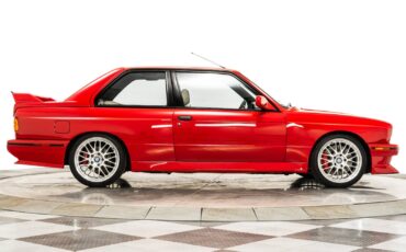 BMW-M3-1990-Coupe-39