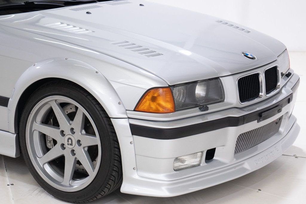 BMW-M3-1993-Coupe-11
