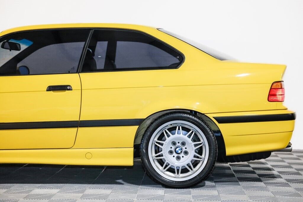 BMW-M3-1995-2D-Coupe-14
