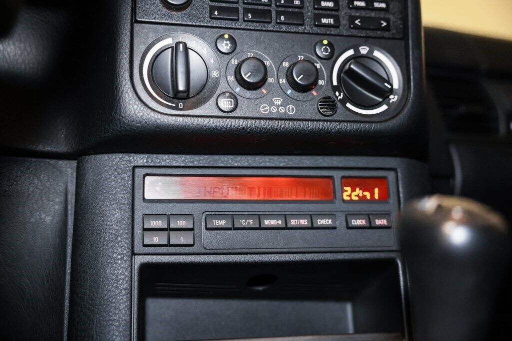 BMW-M3-1995-2D-Coupe-35