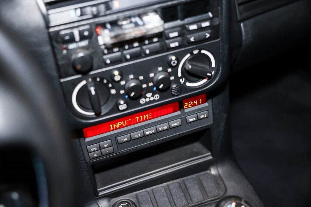 BMW-M3-1995-2D-Coupe-36