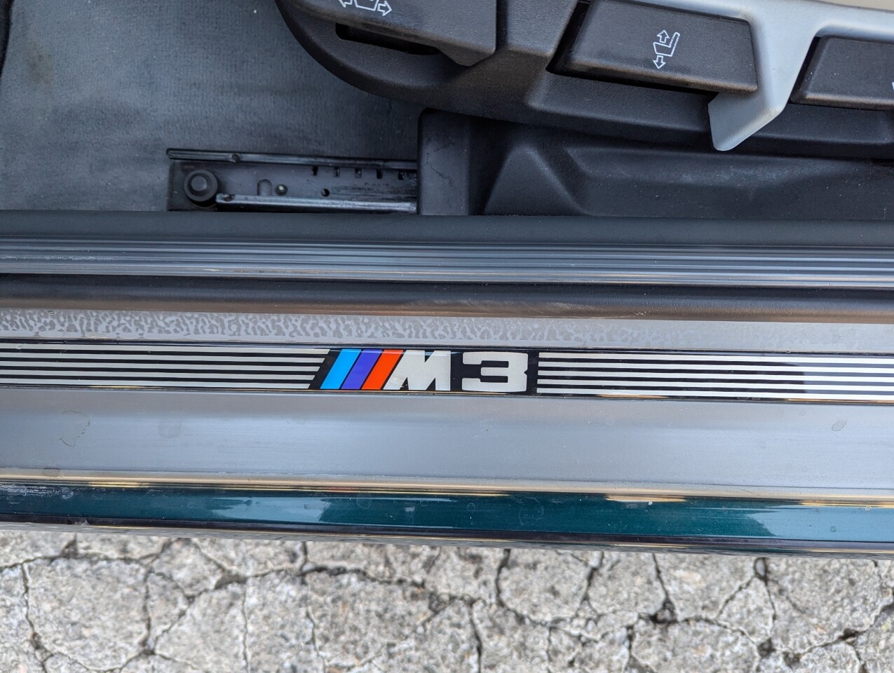 BMW-M3-1995-Coupe-12