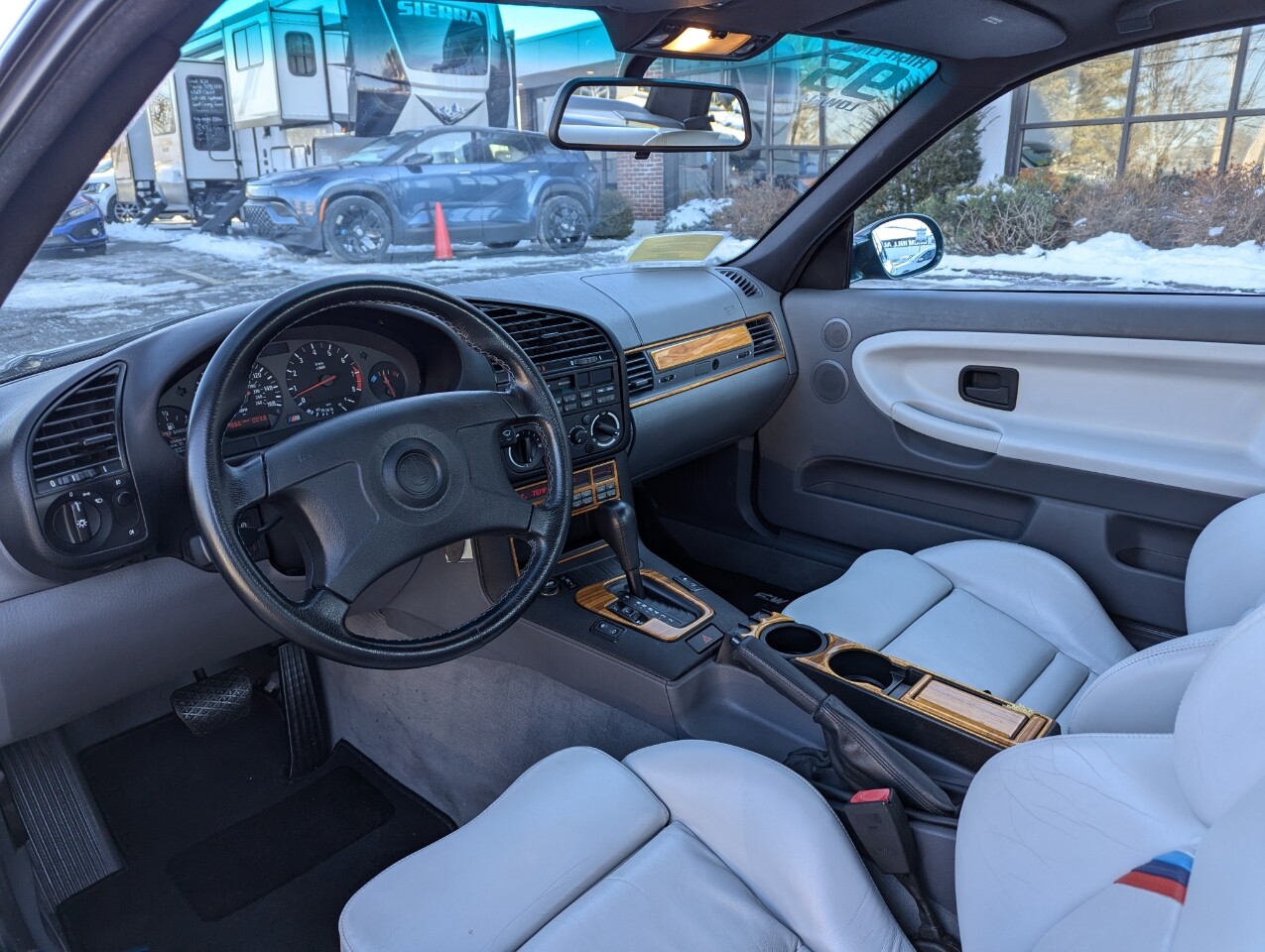 BMW-M3-1995-Coupe-14