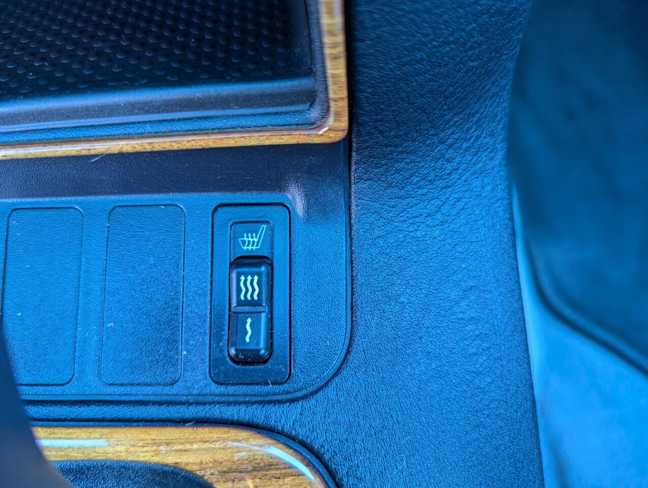 BMW-M3-1995-Coupe-27