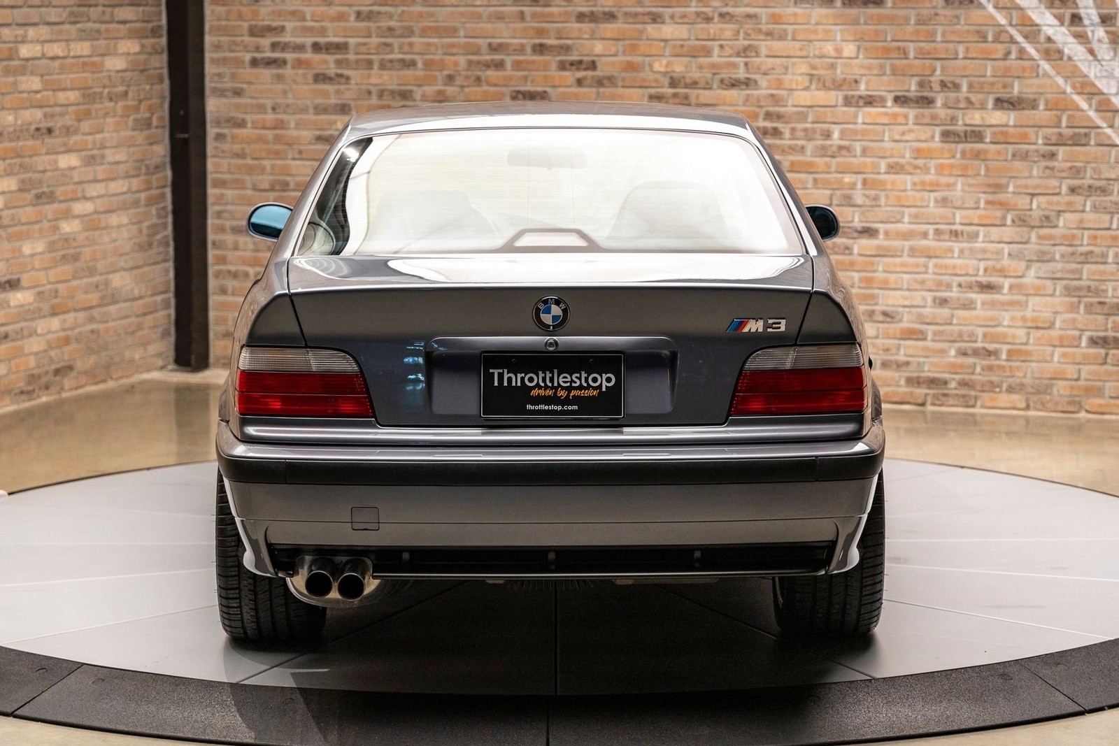 BMW-M3-1995-Coupe-7