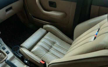 BMW-M5-1988-Sedan-29