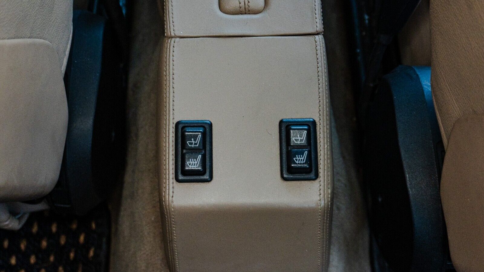 BMW-M5-1988-Sedan-30