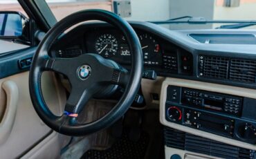 BMW-M5-1988-Sedan-32