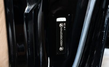 BMW-M5-1988-Sedan-33