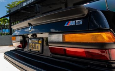 BMW-M5-1988-Sedan-7