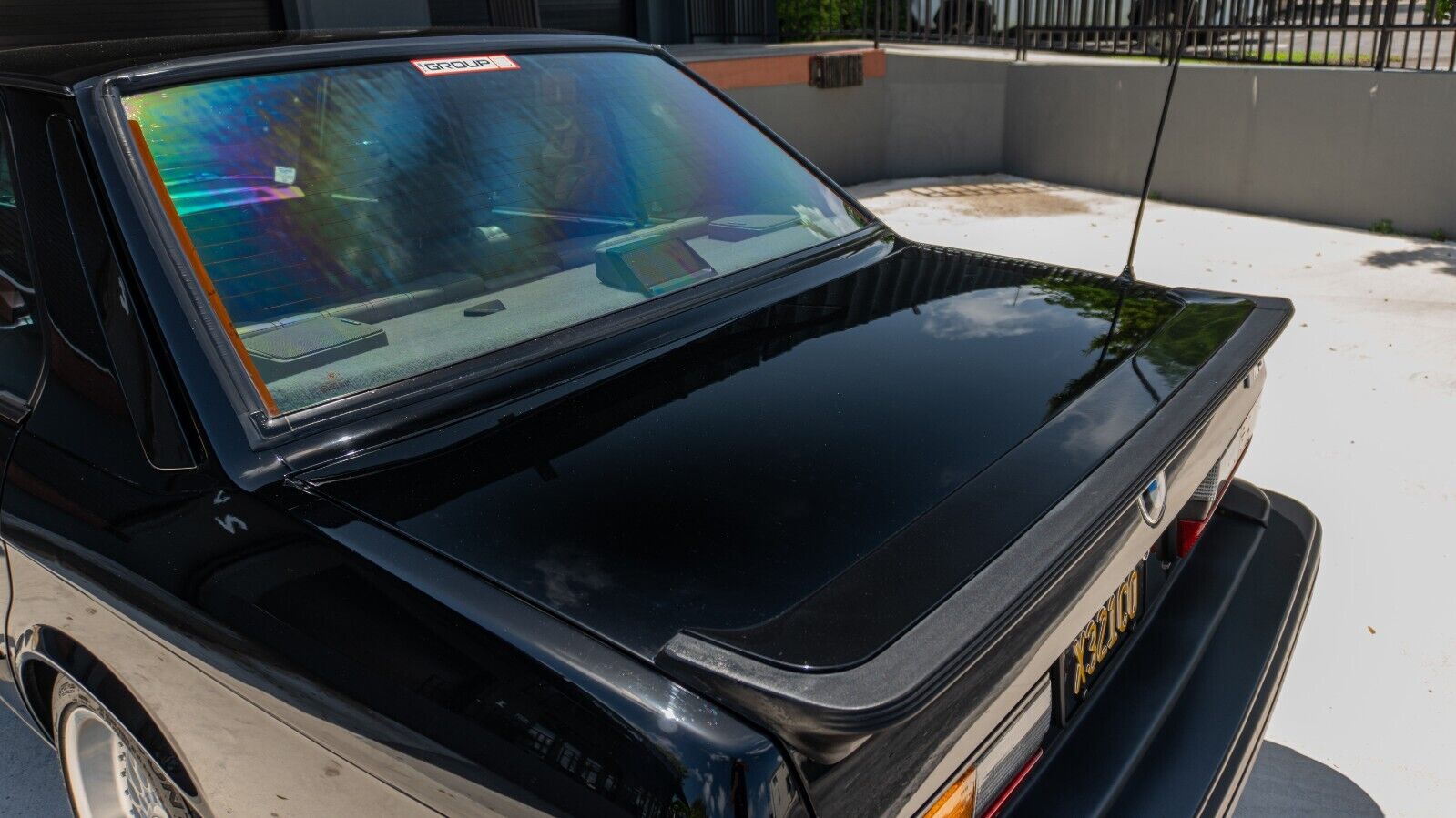 BMW-M5-1988-Sedan-8