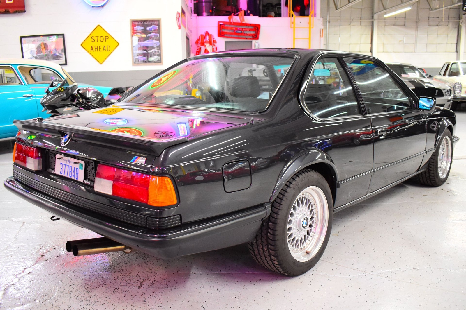 BMW-M6-1985-Coupe-10