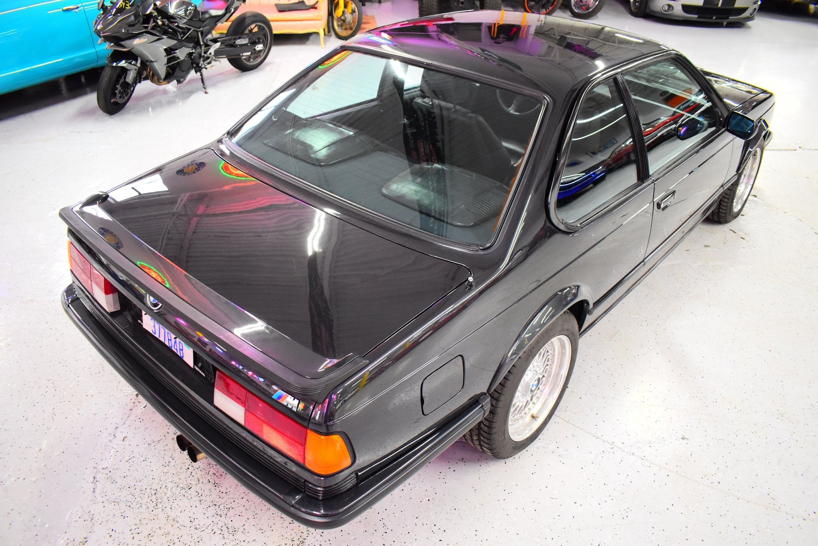 BMW-M6-1985-Coupe-11
