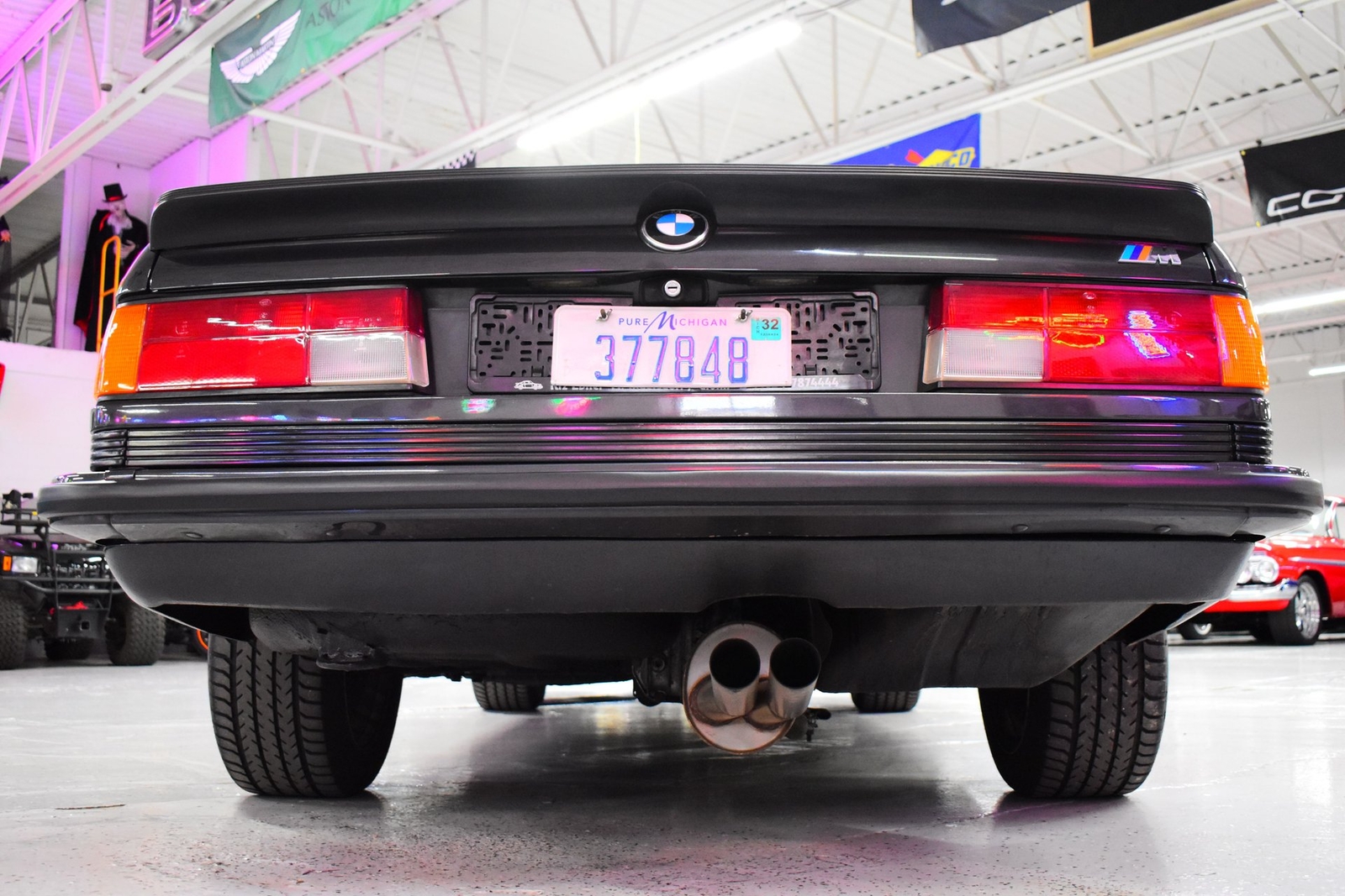 BMW-M6-1985-Coupe-15