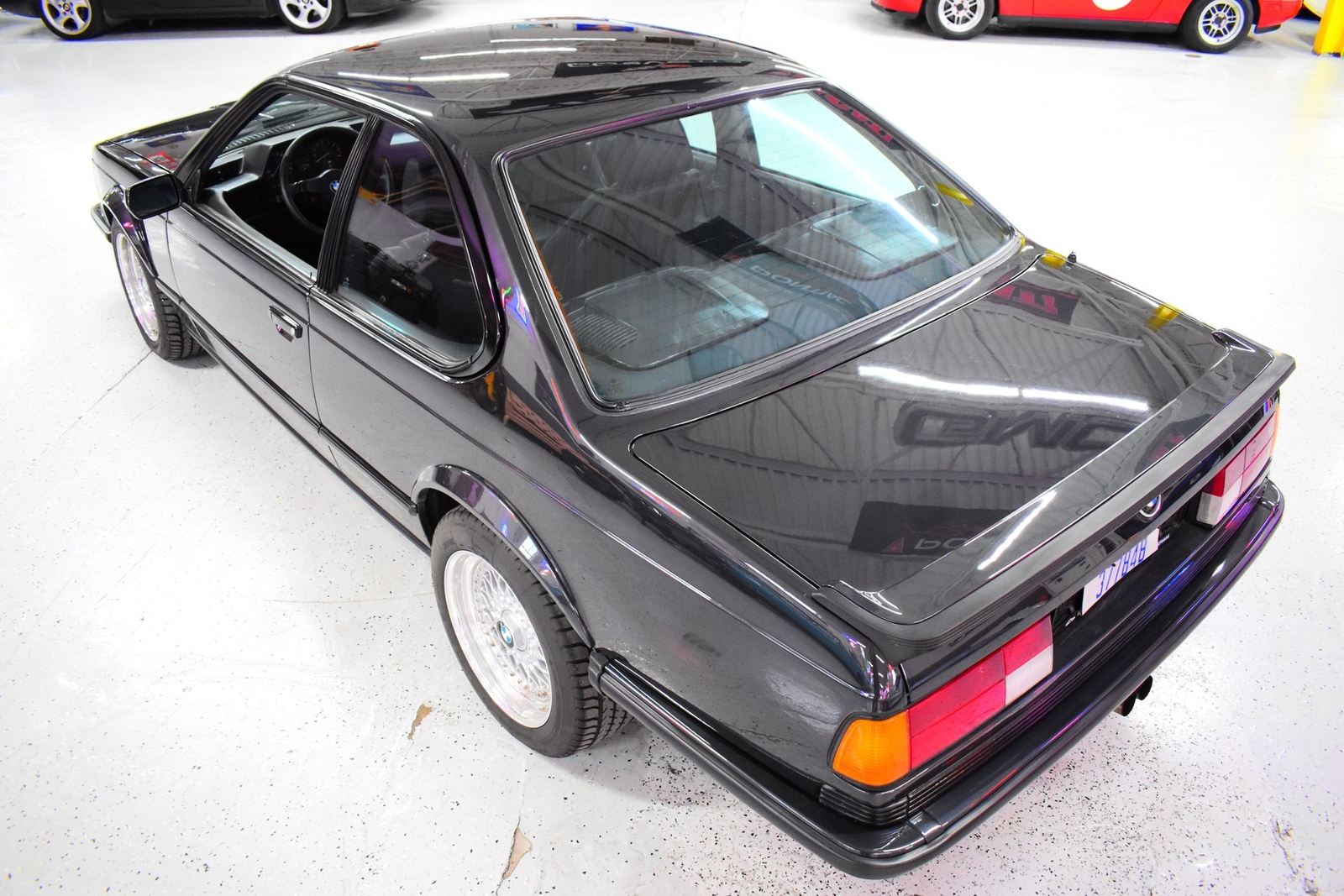 BMW-M6-1985-Coupe-17
