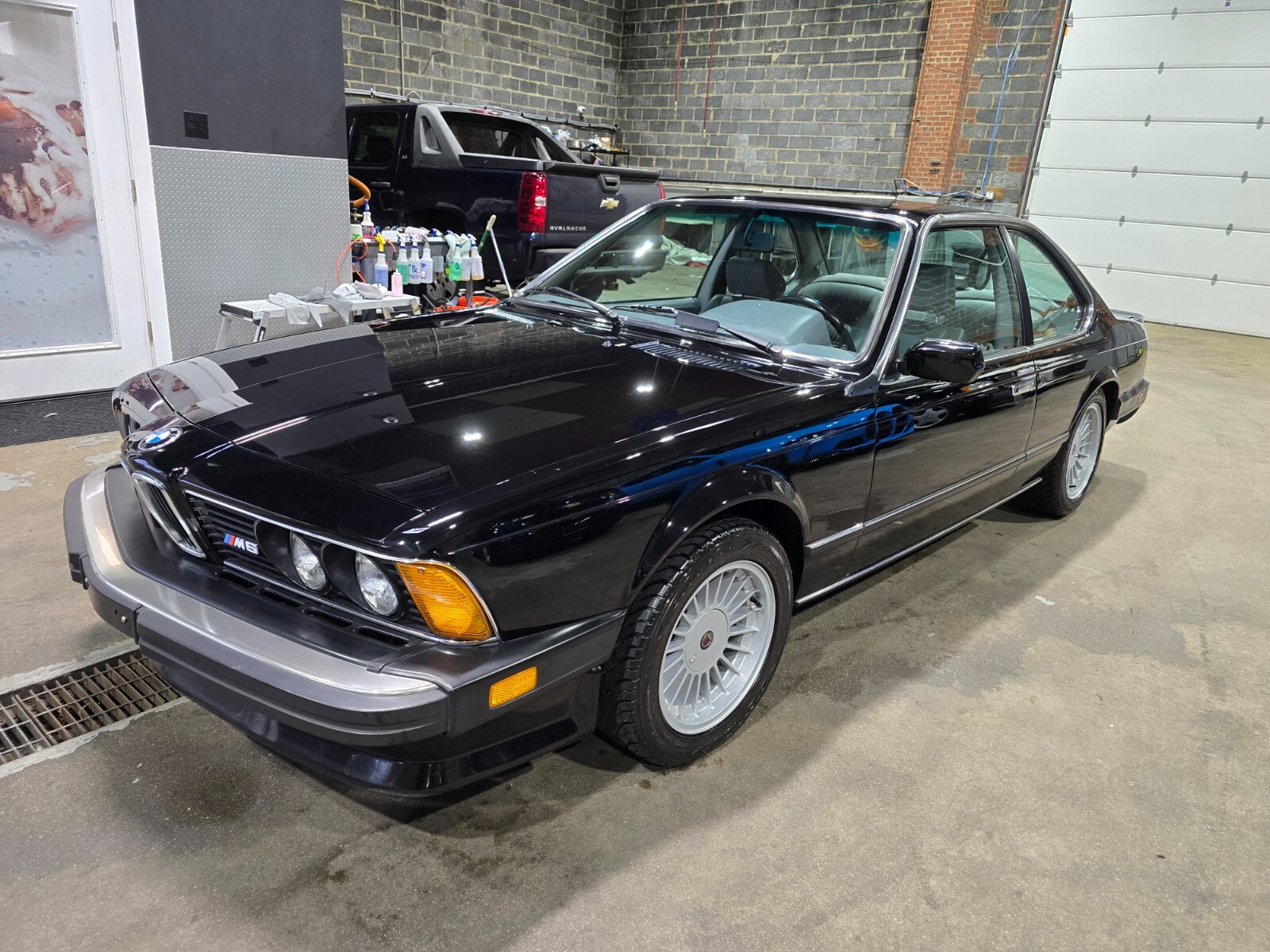 BMW-M6-1987-Coupe-1
