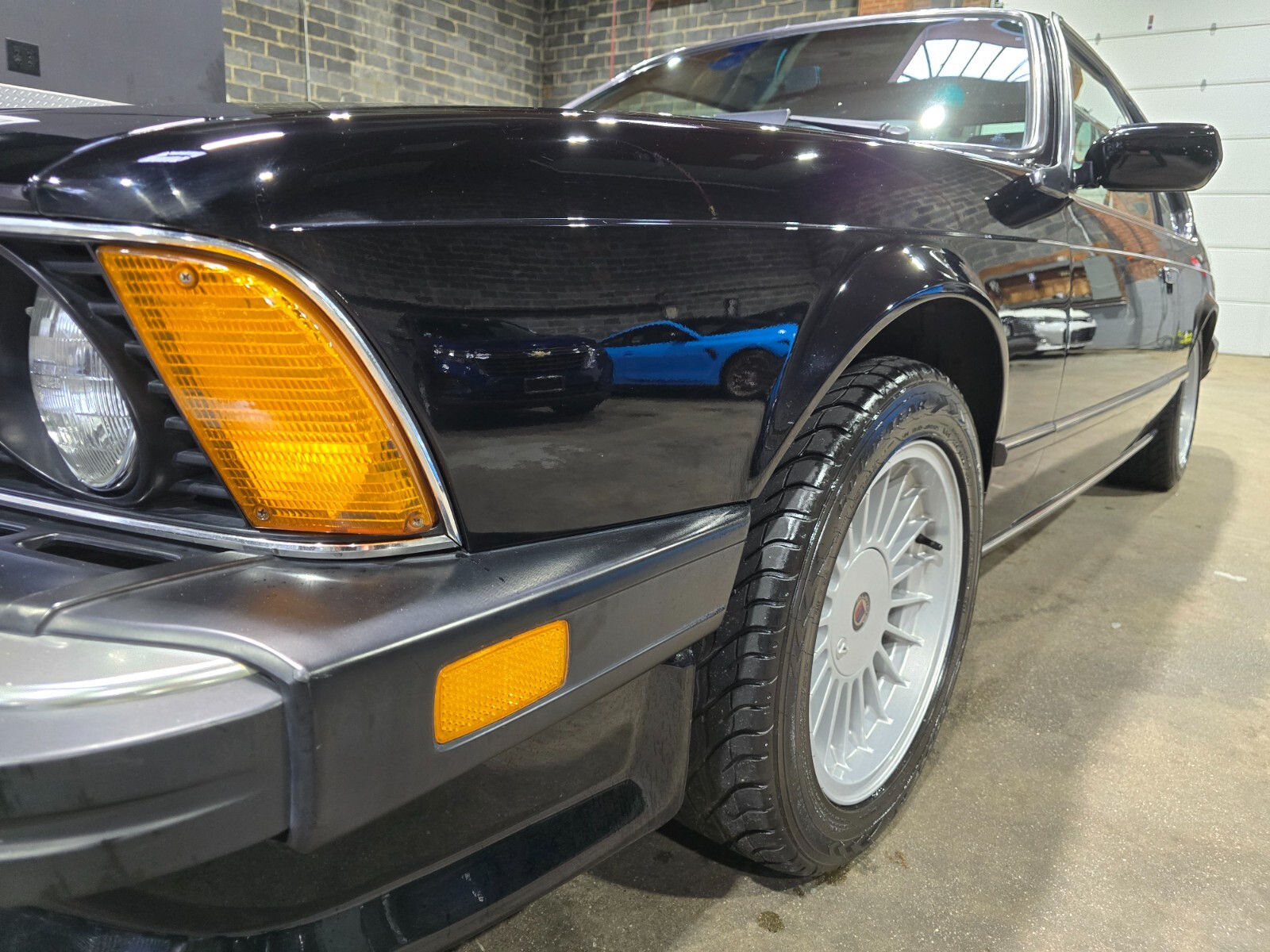 BMW-M6-1987-Coupe-3