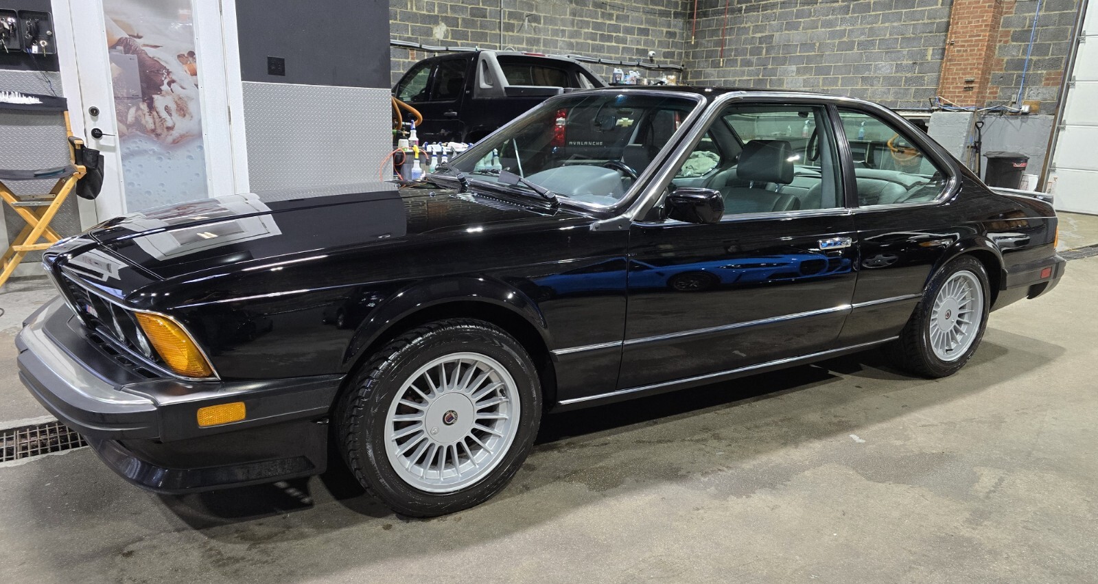 BMW-M6-1987-Coupe-6