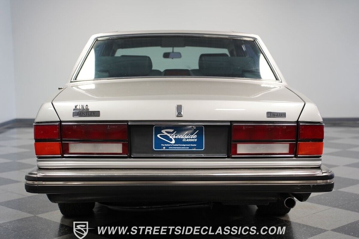 Bentley-Eight-1988-Sedan-25