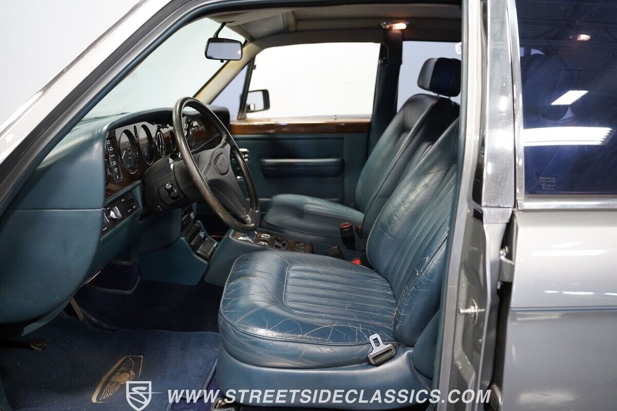 Bentley-Eight-1988-Sedan-38