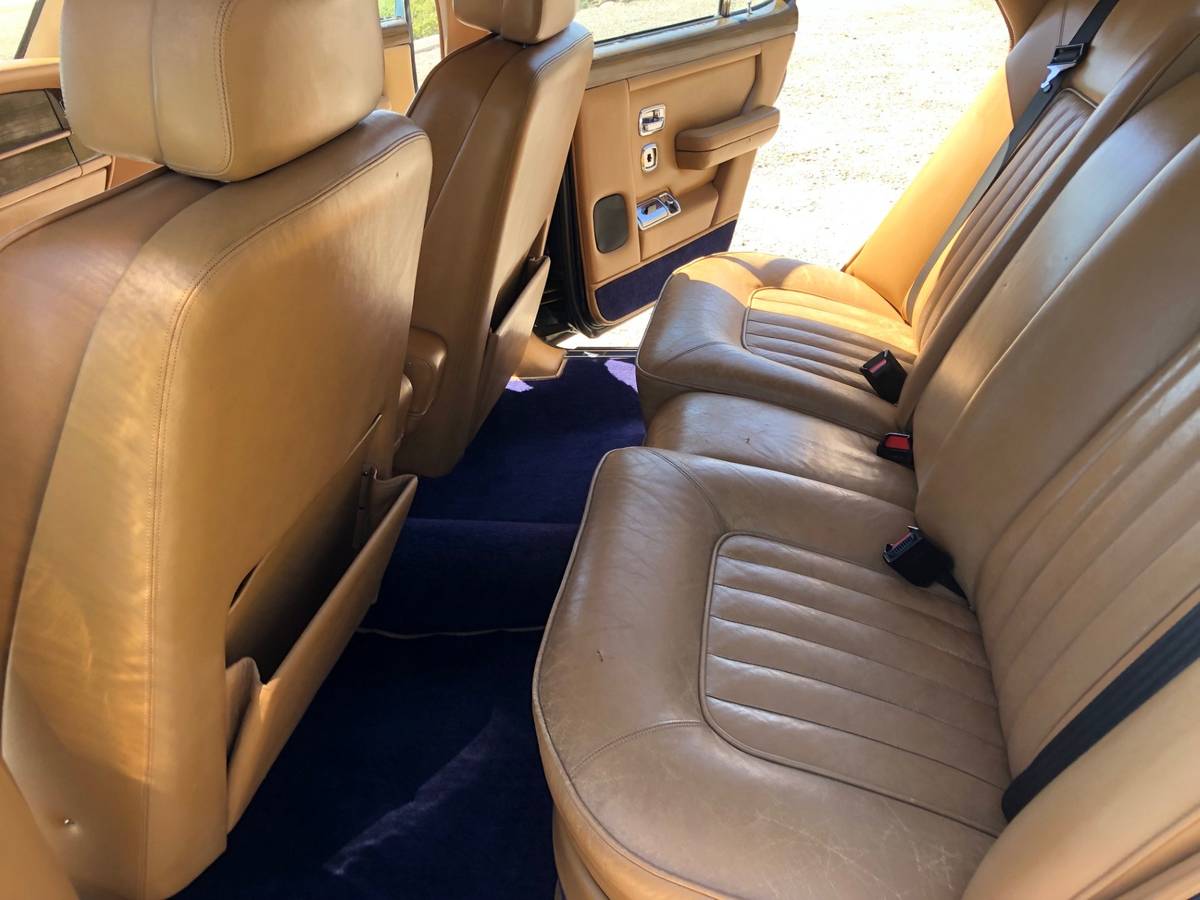 Bentley-Eight-engineering-model-1988-blue-14