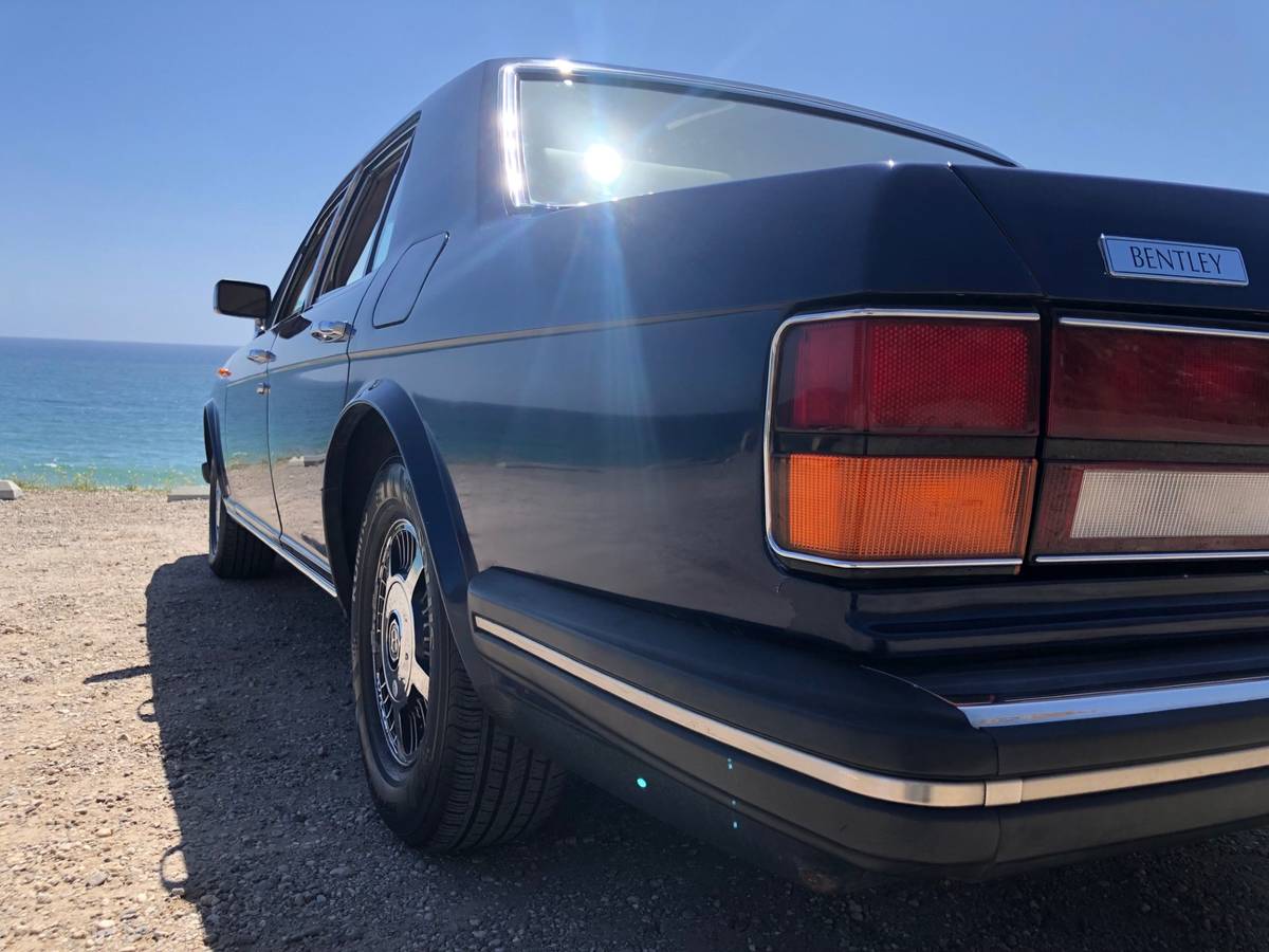 Bentley-Eight-engineering-model-1988-blue-4