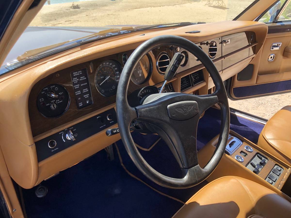 Bentley-Eight-engineering-model-1988-blue-7
