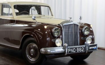 Bentley-R-Type-1954-Sedan-1