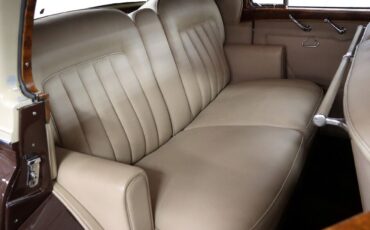 Bentley-R-Type-1954-Sedan-13