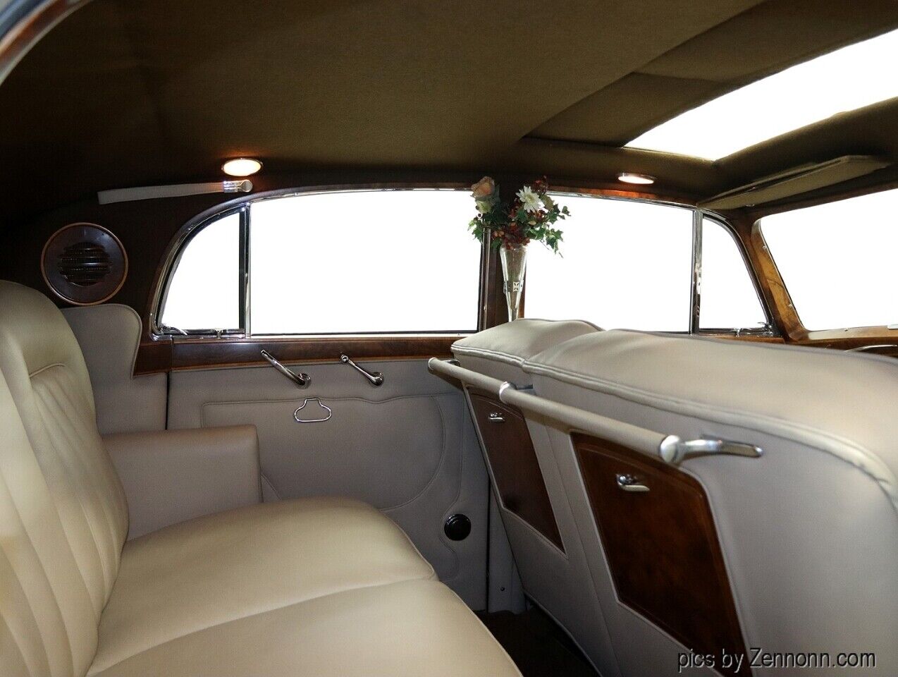 Bentley-R-Type-1954-Sedan-14
