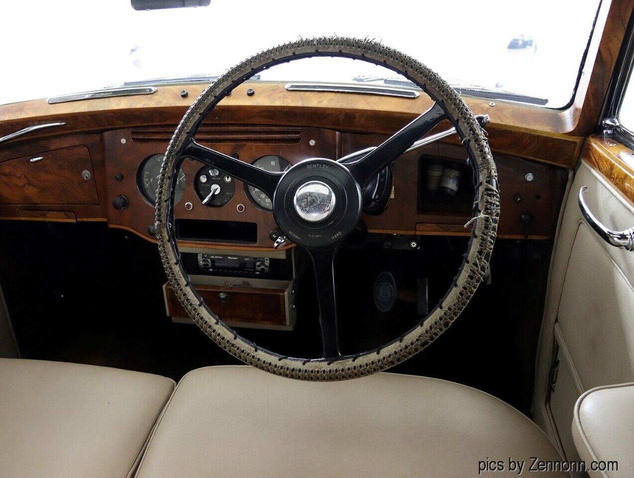 Bentley-R-Type-1954-Sedan-19