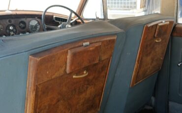 Bentley-S2-1961-Sedan-12
