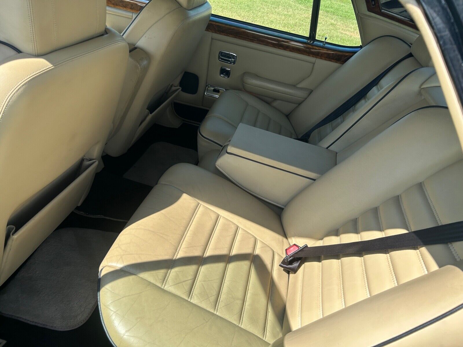 Bentley-Turbo-R-1989-Sedan-11