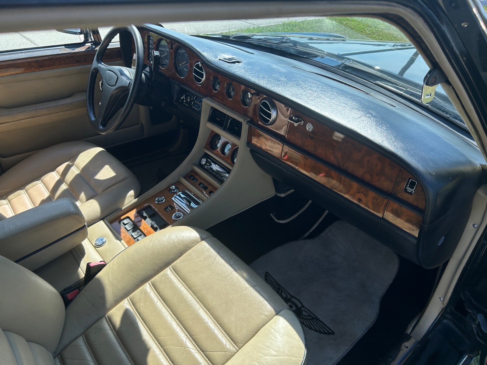 Bentley-Turbo-R-1989-Sedan-16
