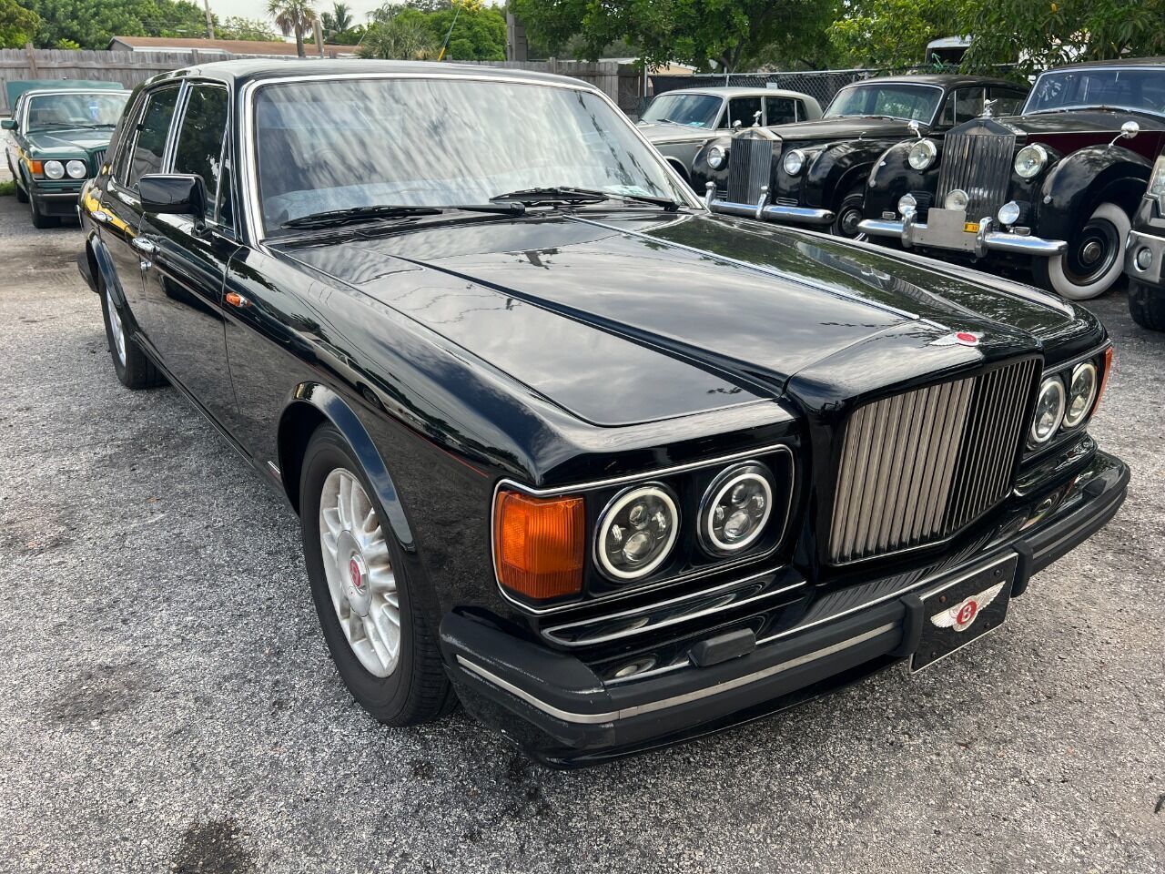 Bentley-Turbo-R-1991-Sedan-1