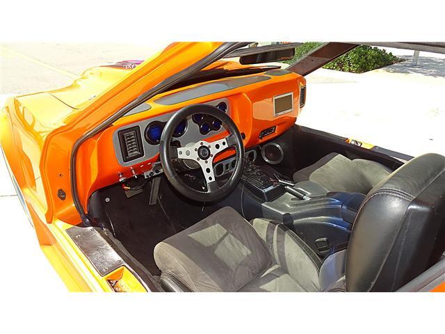 Bricklin-Custom-1975-GULLWING-COUPE-11