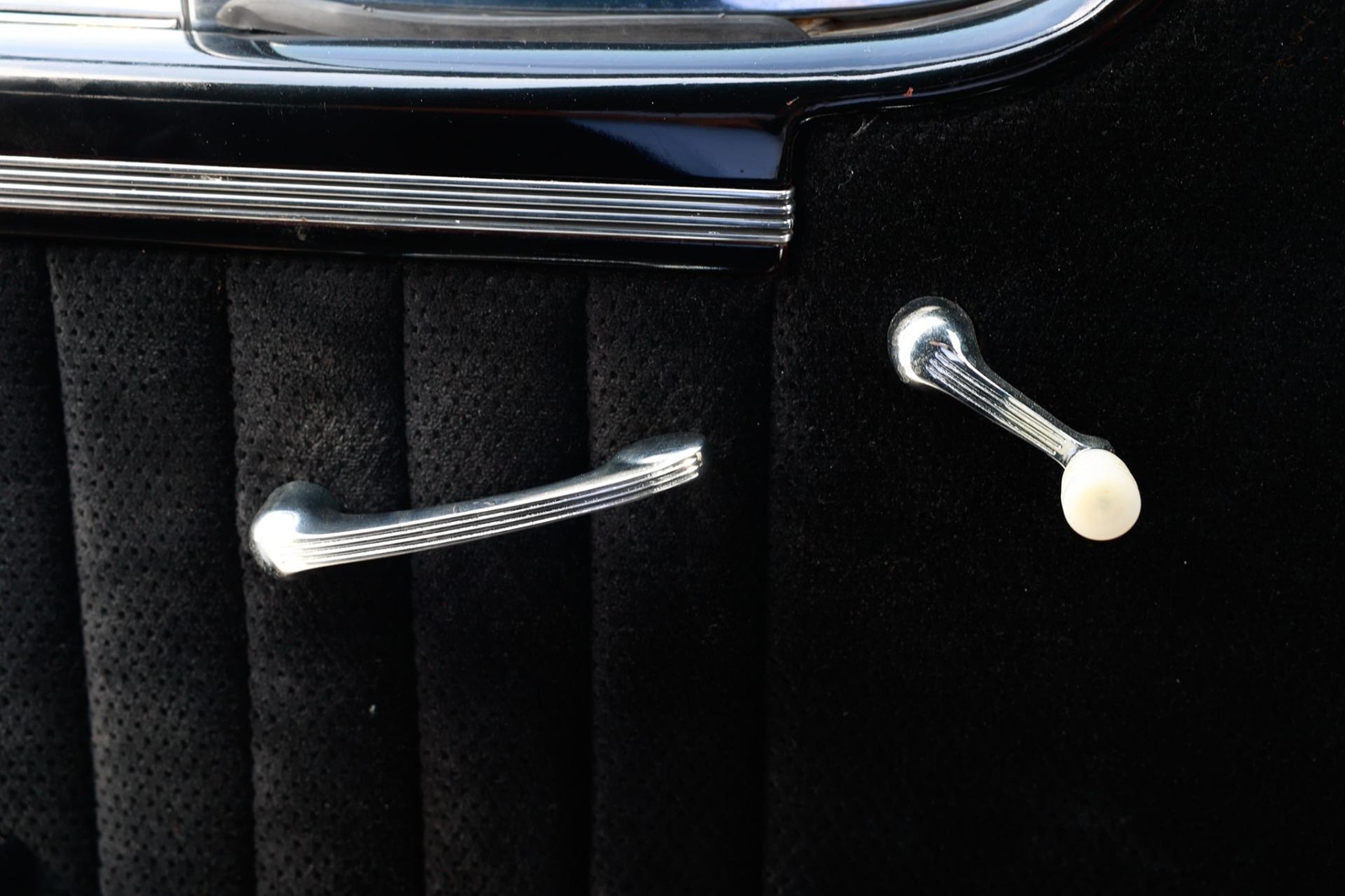 Buick-8-Limo-1937-4-Door-16