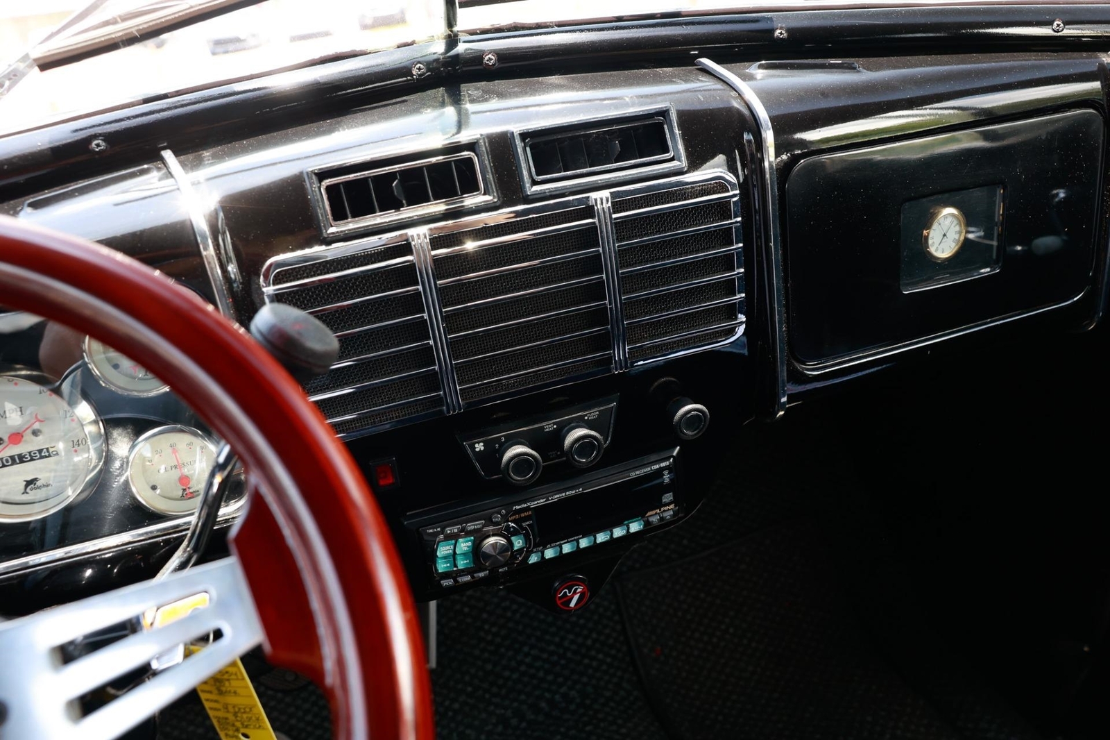 Buick-8-Limo-1937-4-Door-25