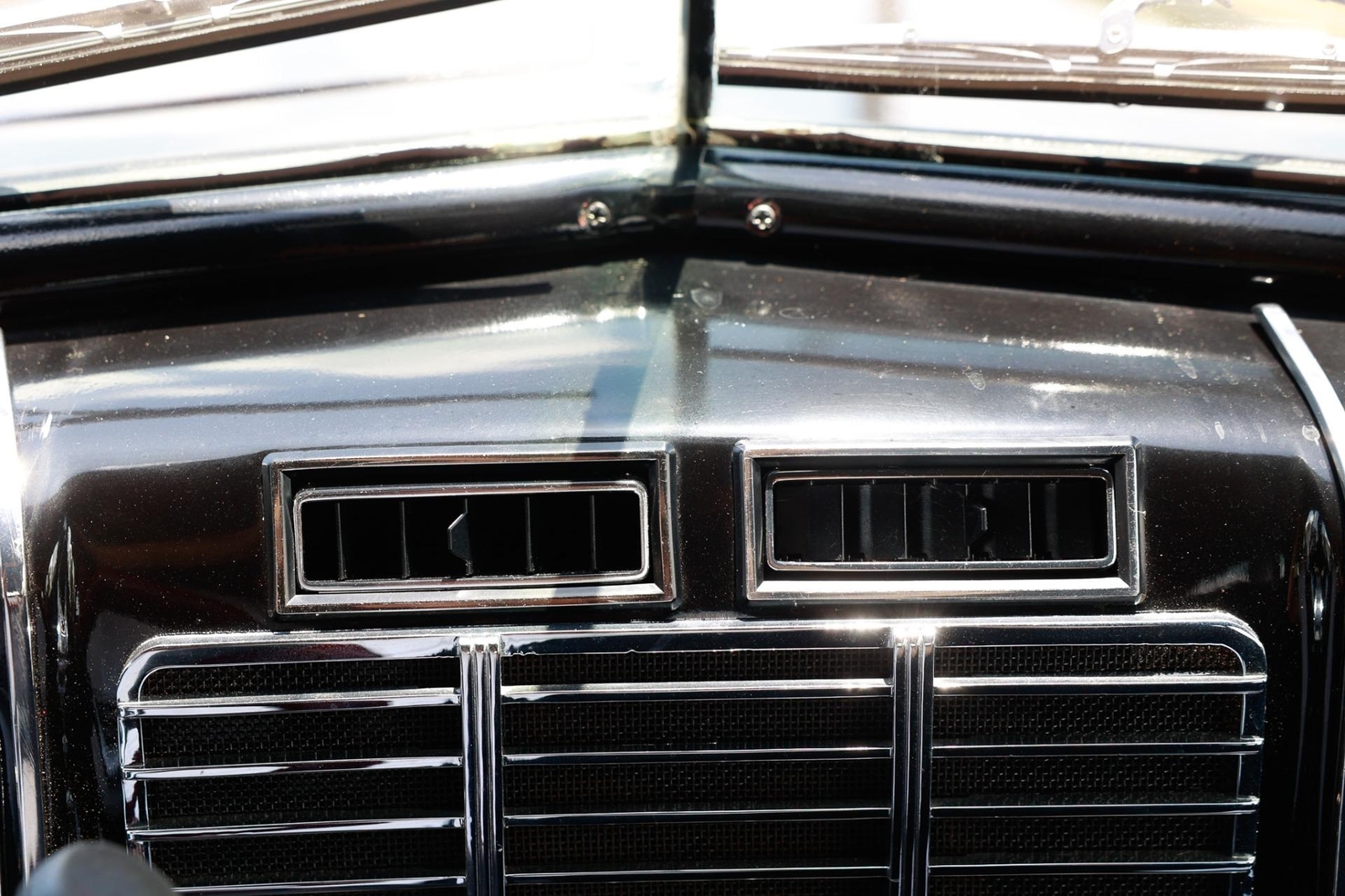 Buick-8-Limo-1937-4-Door-31