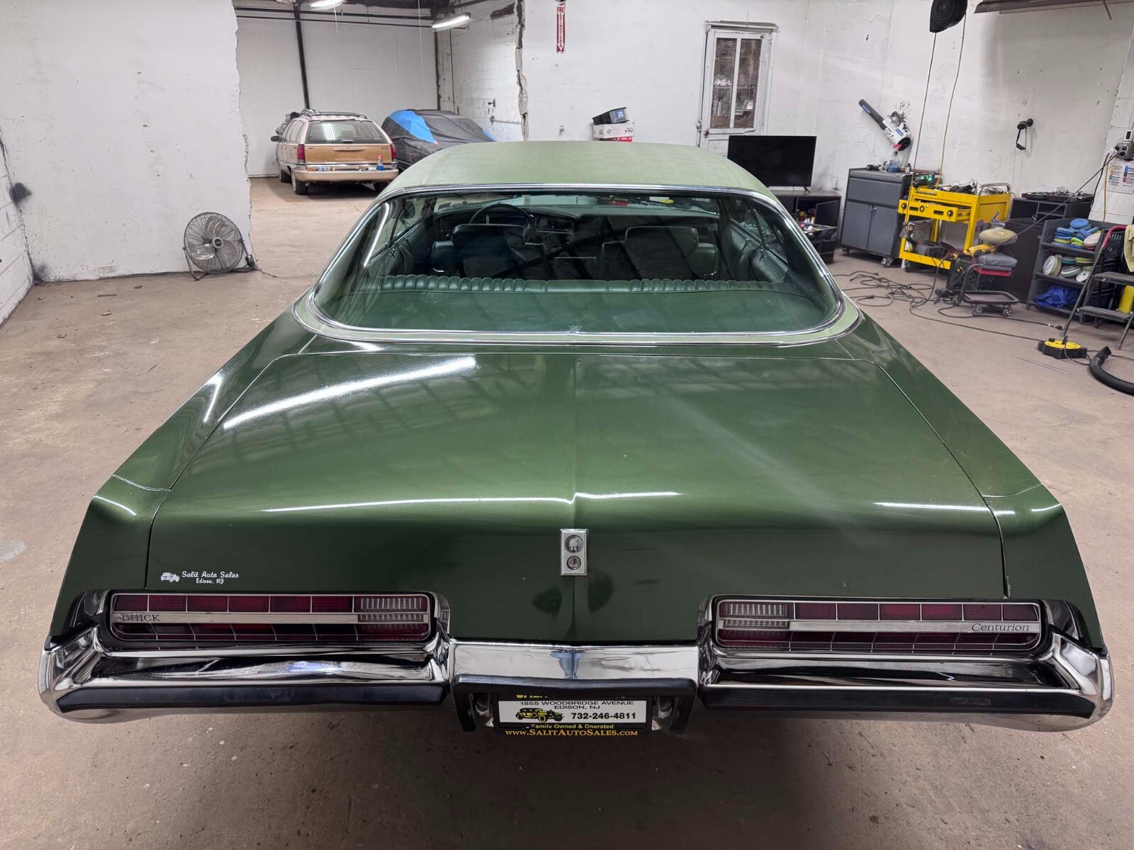 Buick-Centurion-1972-Sedan-36