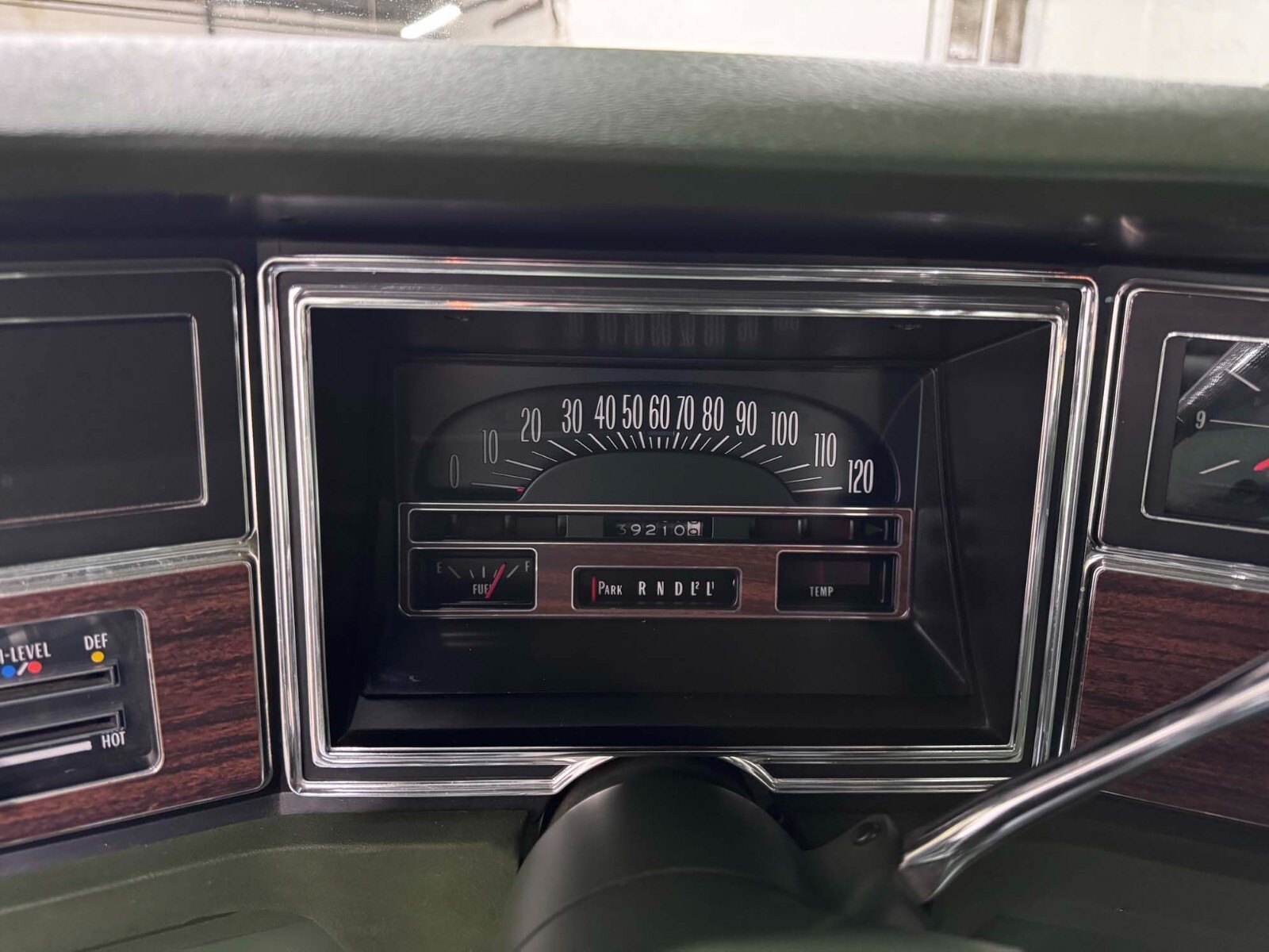 Buick-Centurion-1972-Sedan-8