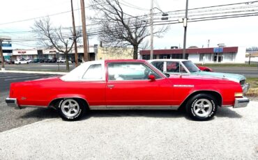 Buick-Electra-1977-Deluxe-17