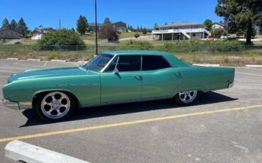 Buick-Electra-225-1967-green-3
