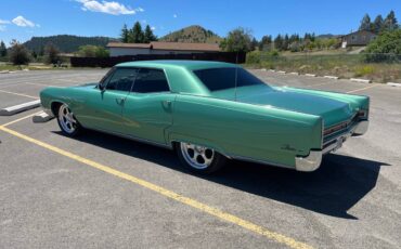 Buick-Electra-225-1967-green-4