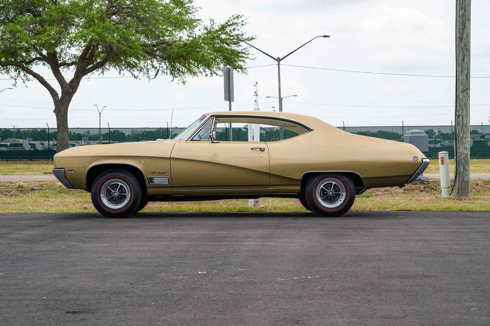 Buick-GS-1968-2-Door-1