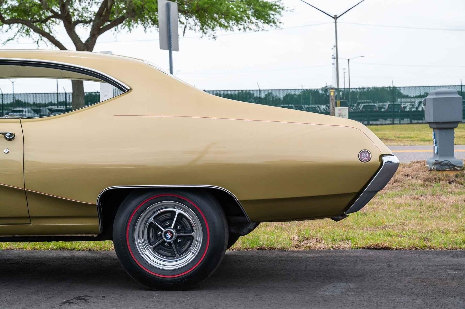 Buick-GS-1968-2-Door-27