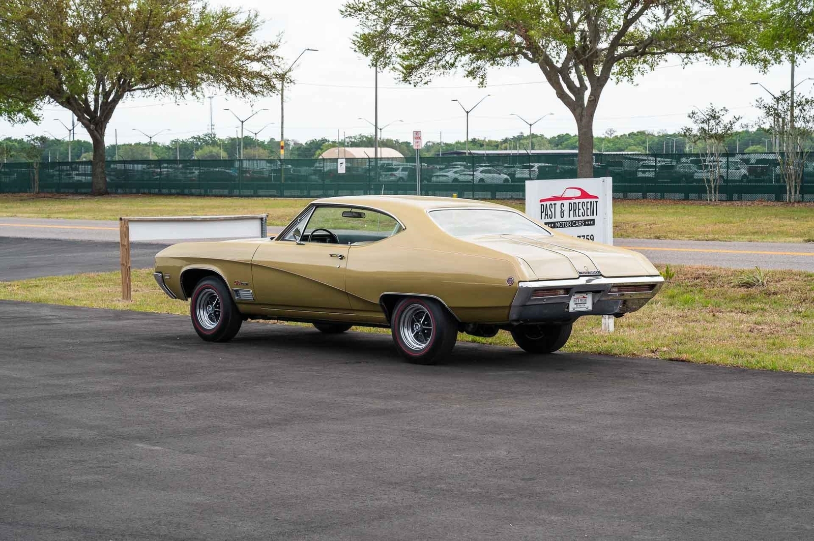 Buick-GS-1968-2-Door-3