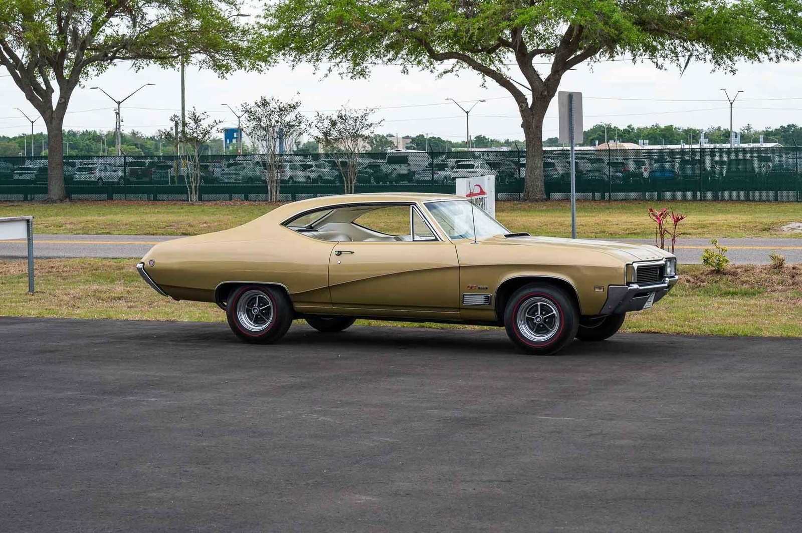 Buick-GS-1968-2-Door-39