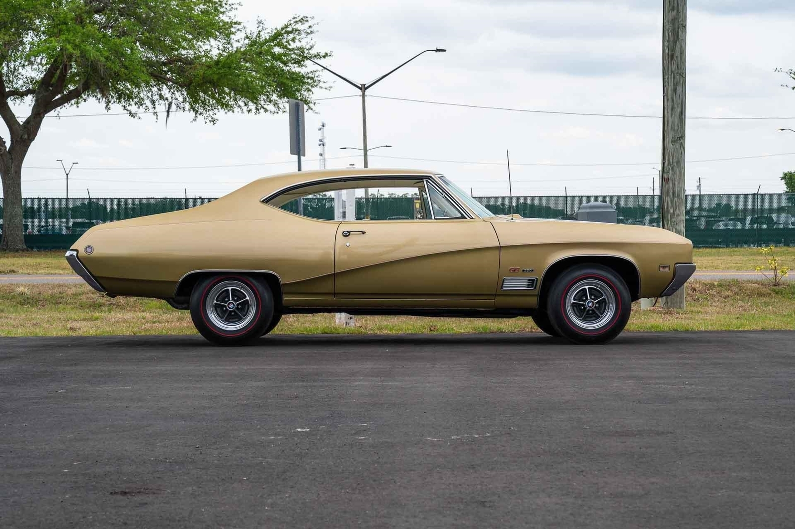 Buick-GS-1968-2-Door-6