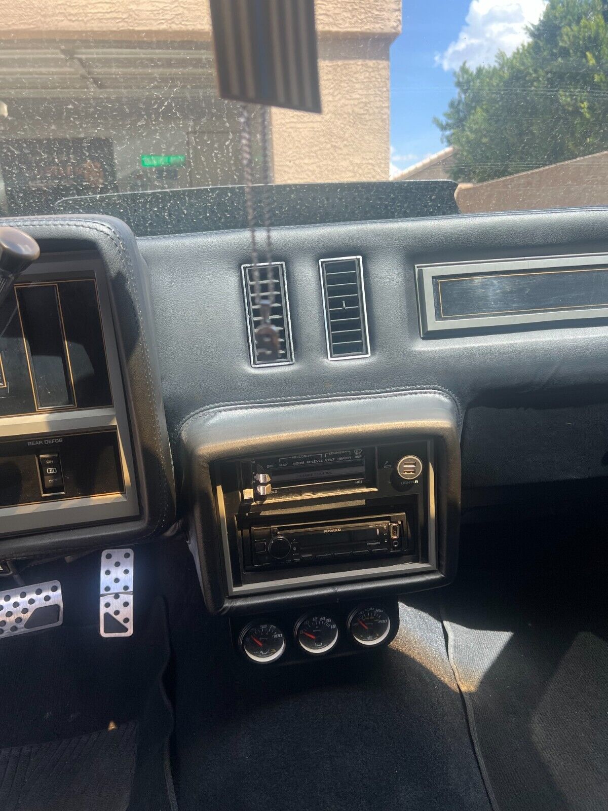 Buick-Grand-National-1986-18